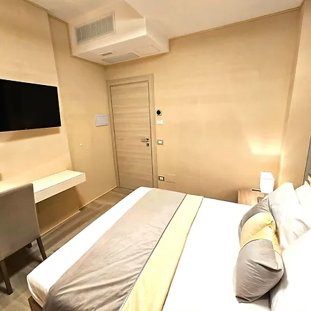 Alojamento de Acomodação e Pequeno-almoço Astoria Supreme - Modern Boutique Lecce